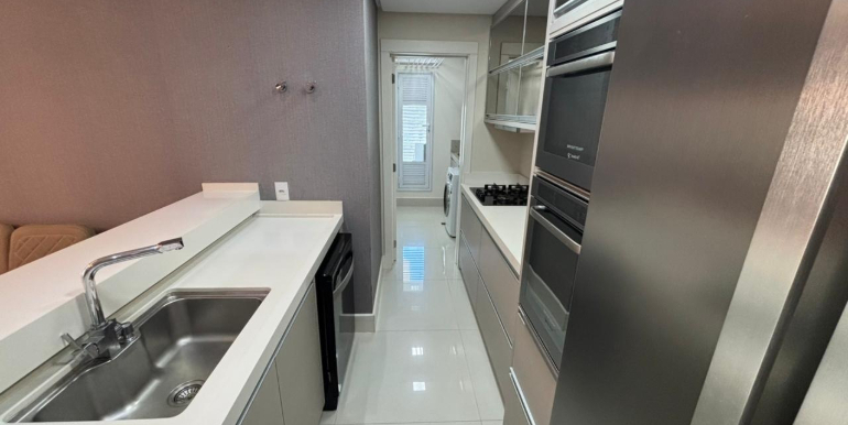 Moldura 16 do Ed. Alameda Jardins situado em BC