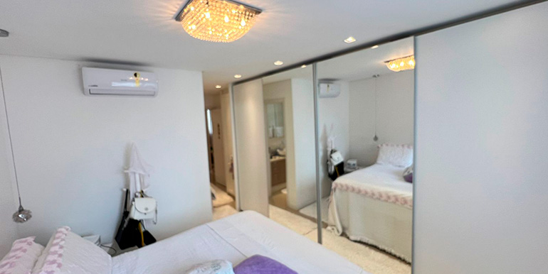 Quadro 13 do Edifício Blue Life - Balneário Camboriú