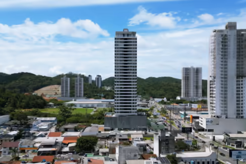 Fachada do Edifício Brava Breeze - Praia Brava, Itajaí