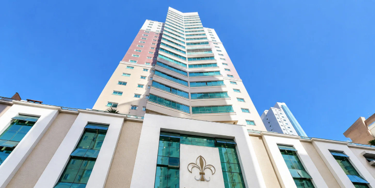 Fachada do Edifício Lorena Cristina - Balneário Camboriú