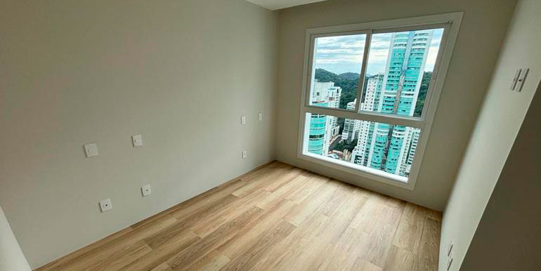 Moldura 16 do Ed. Skyline Tower situado em BC