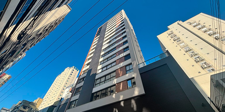Fachada do Edifício Sun Paradise em Balneário Camboriú, SC