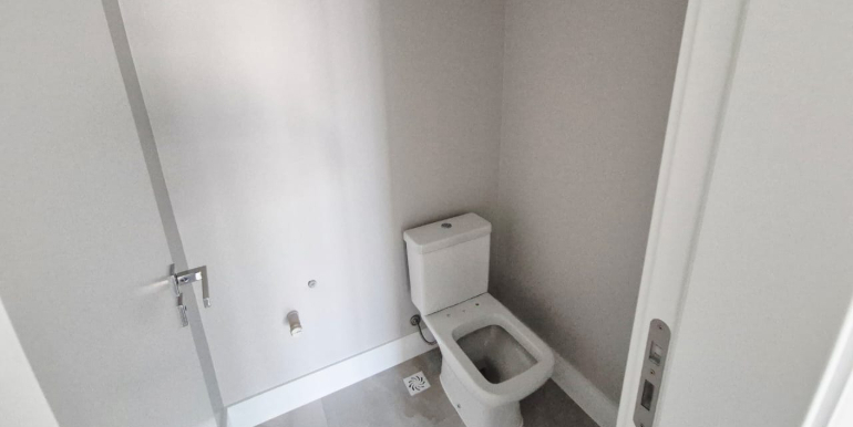 Visual 12 do Ed. Ilhas Fiji situado em BC