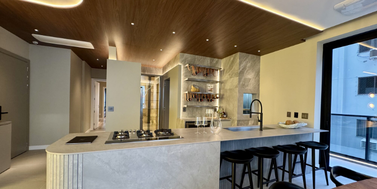 Moldura 16 do Ed. Zenith Tower situado em BC