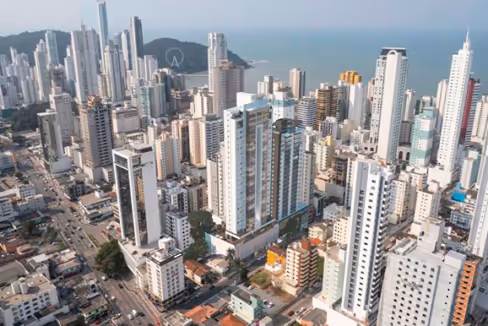 Fachada do Edifício Diamond Crystal Tower - Balneário Camboriú