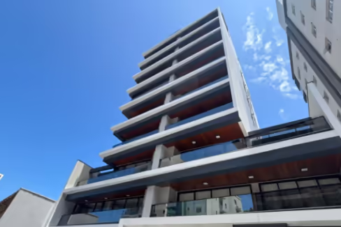 Fachada do Edifício Dusseldorf - Praia Brava, Itajaí