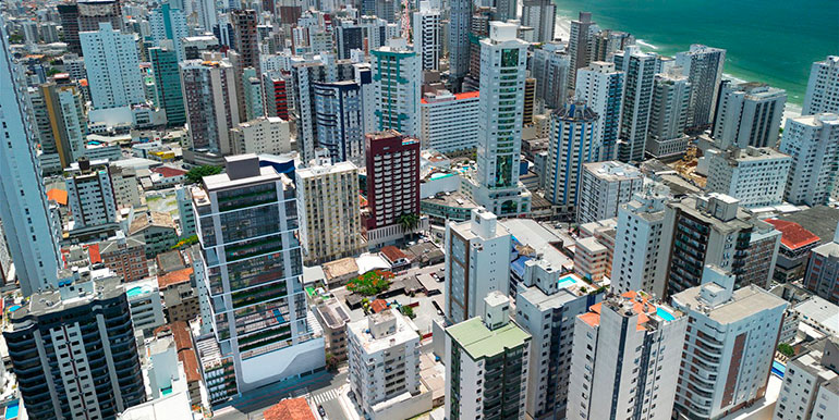 Vista 4 do Ed. Lemos Torres situado em BC