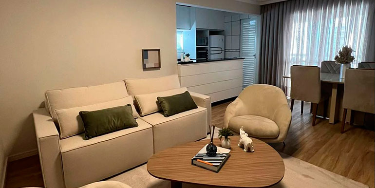 Figura 5 do  Basualdo em Balneário Camboriú