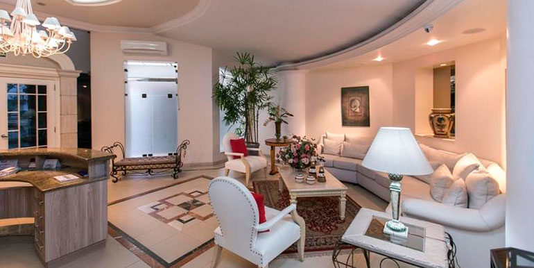 Vista 4 do Ed. Mont Blanc situado em BC