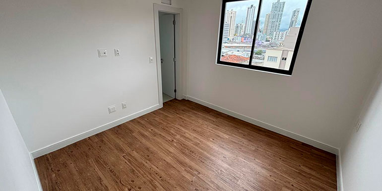 Visual 12 do Ed. Alto da Luz situado em BC