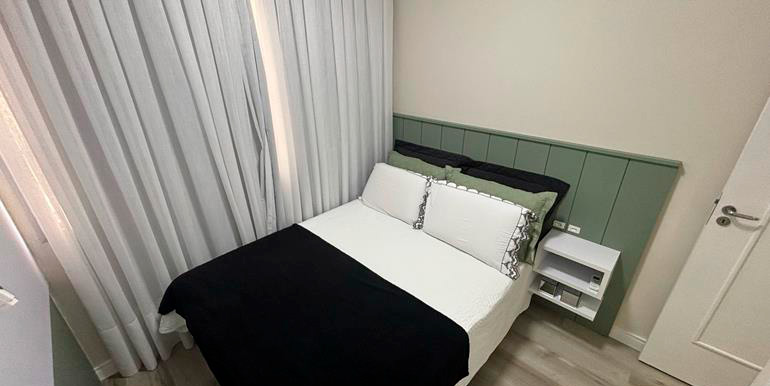 Moldura 16 do Ed. Dona Rosinha situado em BC