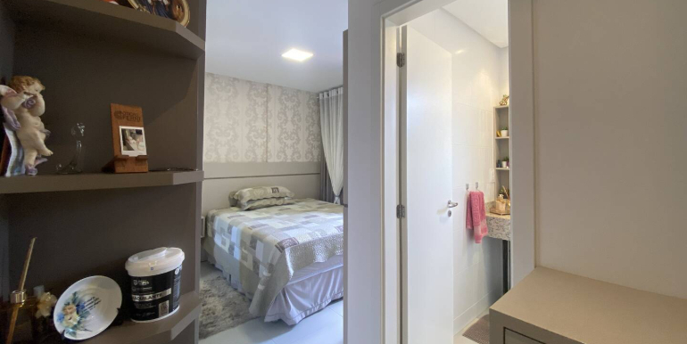 Visual 12 do Ed. San Gottardo situado em BC