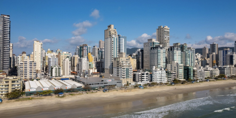 Foto 1 do Le Biarritz Résidence – Meia Praia, Itapema