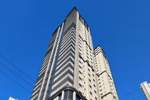 Fachada do Wall Street Tower - Meia Praia, Itapema