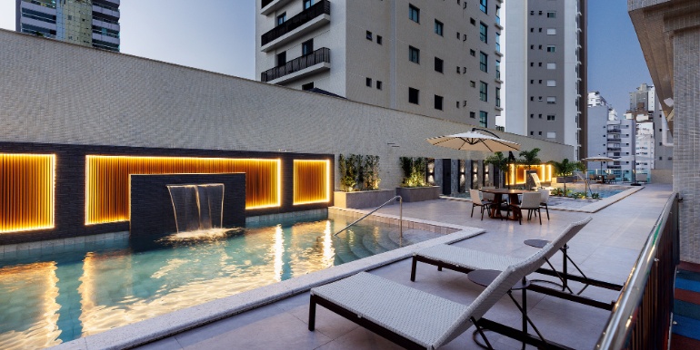 Visual 12 do Ed. Grand Soleil situado na Meia Praia, Itapema