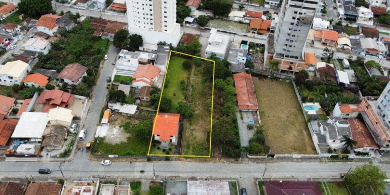 Figura 5 do Opala Home Club em Balneário Perequê, Porto Belo