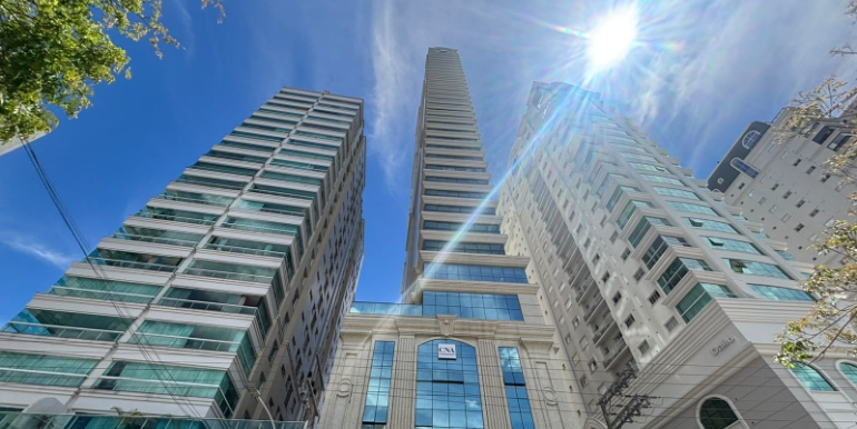 Foto 3 do Edifício Palácio Triunfo – Meia Praia, Itapema