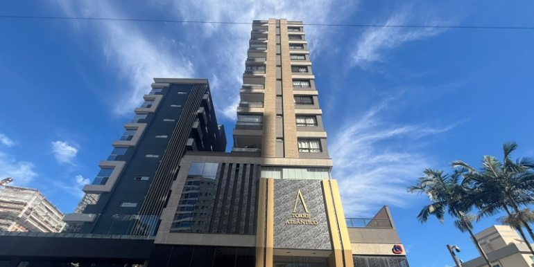 Fachada do Edifício Torre Atlântico - Porto Belo