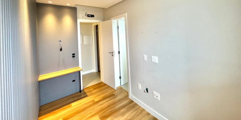 Moldura 16 do Ed. Pienza situado em Itajaí