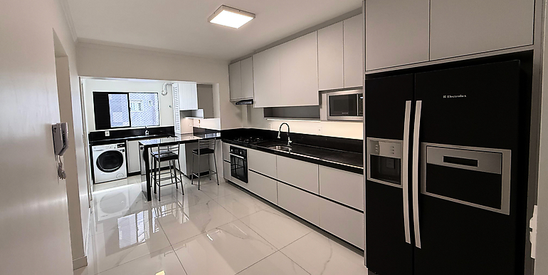 Visual 12 do Ed. Silveira Pinto situado em BC