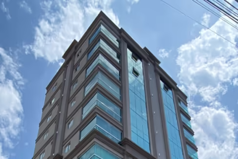 Fachada do Edifício Imperador - Balneário Perequê, Porto Belo