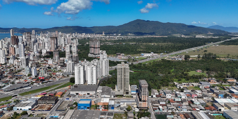 Retrato 3 do Edifício Maybelly Towers localizado em Itapema