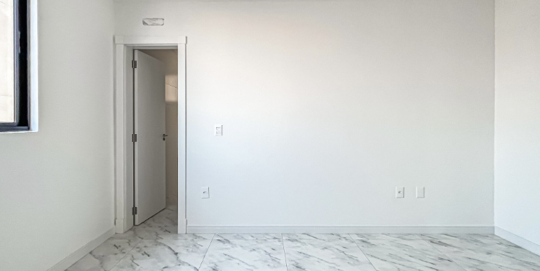 Silhueta 18 do Edifício Monte Hermon localizado em Balneário Perequê, Porto Belo