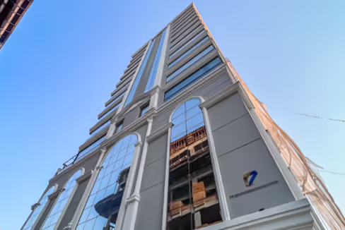 Fachada do Edifício Monte Hermon - Balneário Perequê, Porto Belo