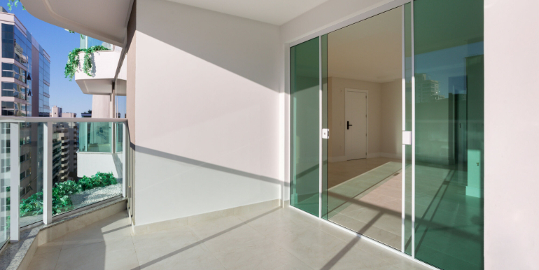 Retrato 3 do Edifício Atlantis localizado na Meia Praia, Itapema