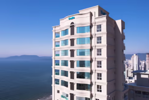 Fachada do Edifício Belíssimo - Meia Praia, Itapema