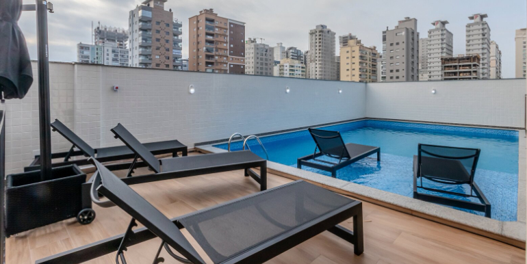 Figura 5 do Maverick na Meia Praia, Itapema