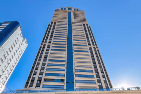 Fachada do Edifício Noah - Meia Praia, Itapema