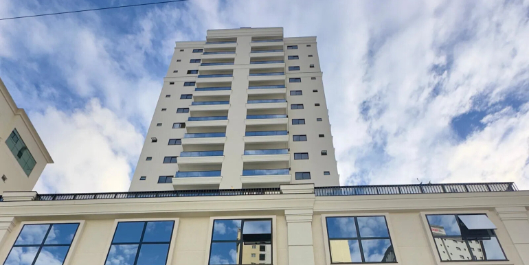 Fachada do Edifício Sol Nascente em Itapema, SC