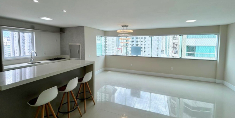 Vista 4 do Ed. Maria Victória situado em BC