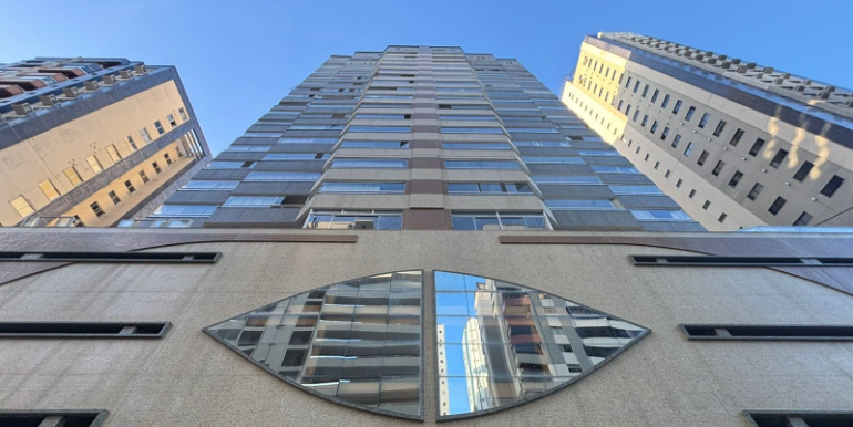 Fachada do Edifício Cidade Formosa em Balneário Camboriú, SC