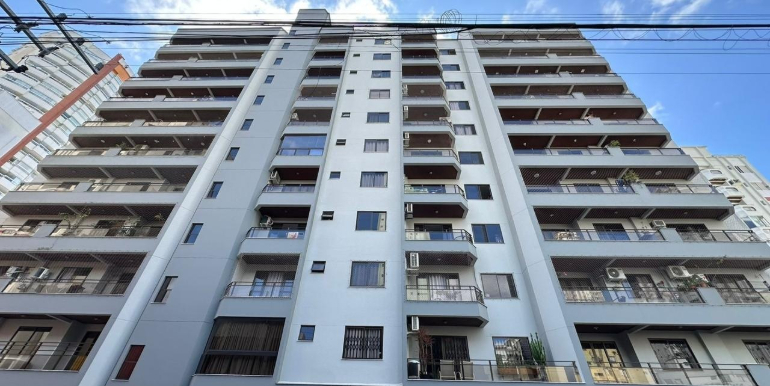 Fachada do Edifício Mar de Atlanta em Balneário Camboriú, SC